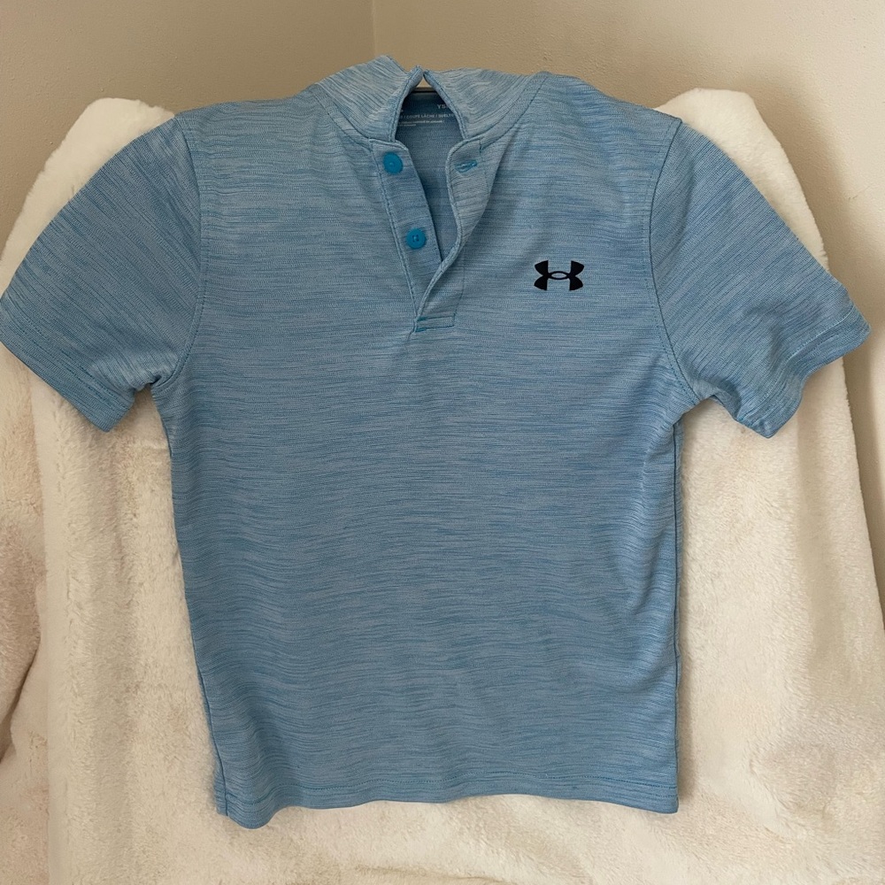 Under Armour Light Blue Athletic Shirt